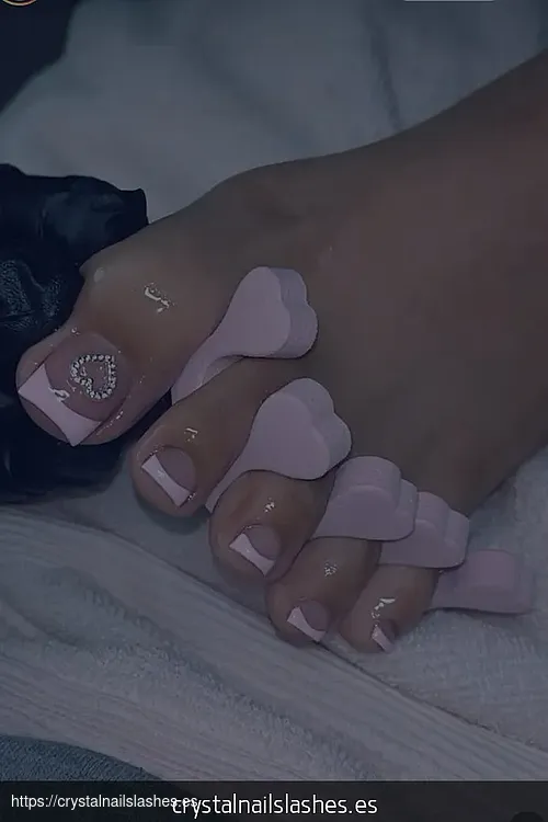 como dejar crecer las uñas de los pies